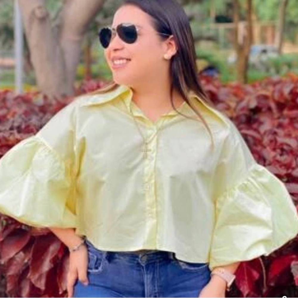 Yellow puff sleeve shirt
